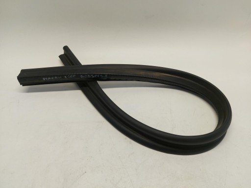 Porsche Macan II LIFT gasket under the window 95B823737