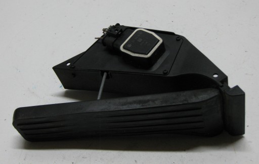 MERCEDES W212 E KLASA 11r potentiometer Gaspedal A2043000004