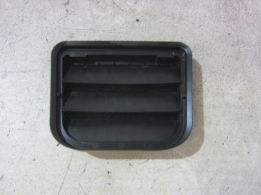 VOLVO XC90 II XC 90 WENTYLACYJNA rear part grid bodywork rear 31369380