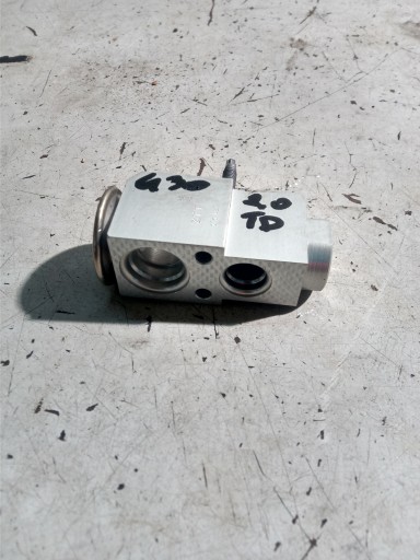 BMW 5 G30 расширительный клапан 9361710