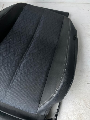 OPARCIE SITZ links vorne OPEL CORSA F Halbleder