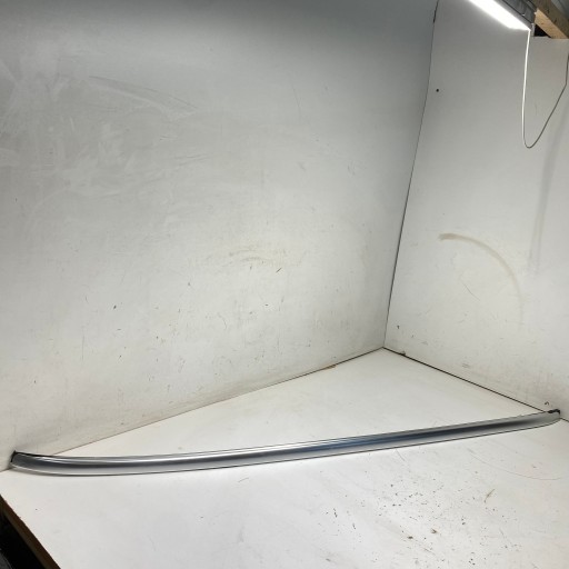 TOYOTA COROLLA E21 ski roof right CHROM 774-3394-52 18-21