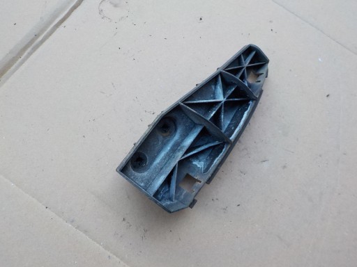 stoßstangenführung links heck toyota corolla verso II 52563-0F010