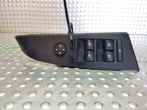 ovladac oken levý předek 6939112 BMW E60 E61