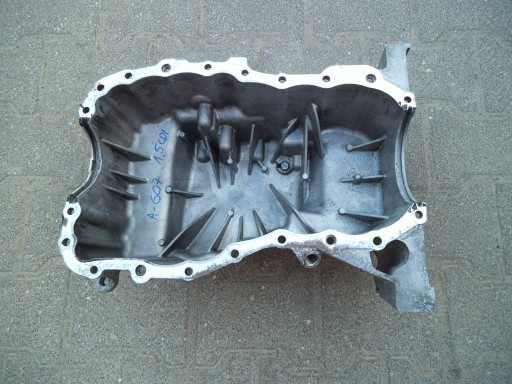 Mercedes cla117 gla156 масляний піддон A6070140200