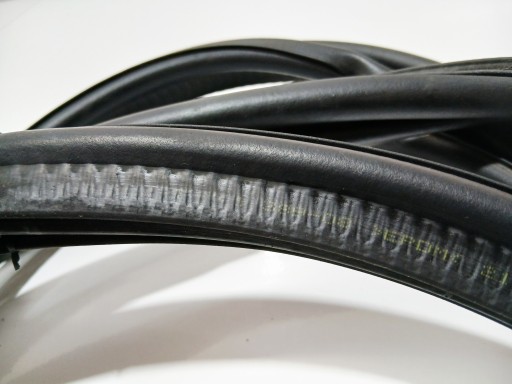 joint du capot coffre BMW E61 OE (0001368)