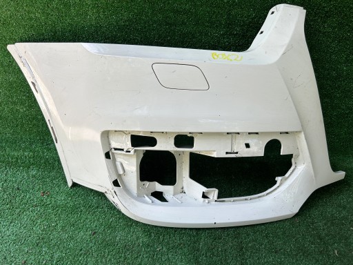 Audi Q3 corner of a bumper front 8U0807438