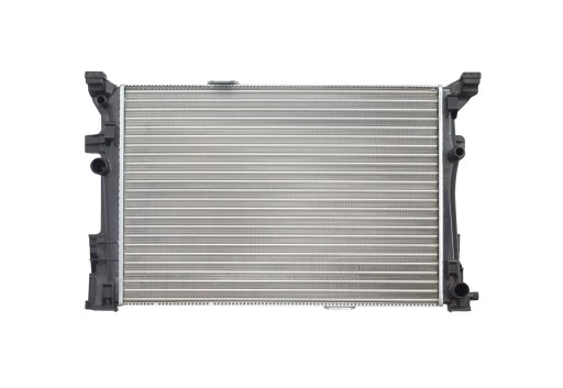 ME11093MBA3 - Новий радіатор mercedes cla w117 x117 gla w156 at a2465001403 a2465001303