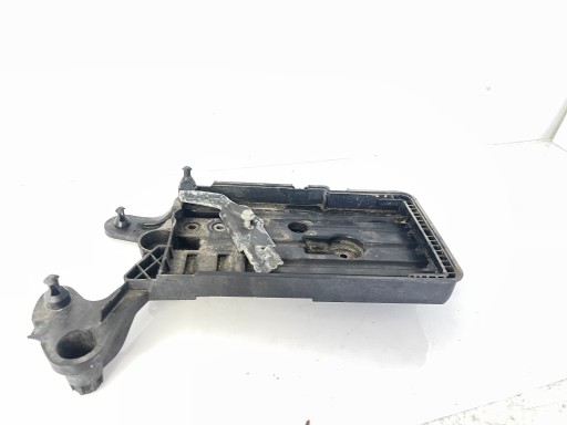 držač akumulatora VW AUDI SKODA 5Q0915321G 5Q0915331H