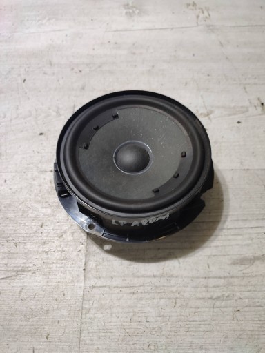 Seat Arona 2019 front left speaker door przednich