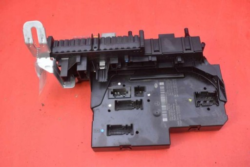 compartment of fuses SAM 2049006301 MERCEDES C-KLASA W204 1.8 CGI 156 KM