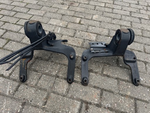 A9603179809, - Кронштейн кронштейна опрокидывающего устройства кабины actros mp 4 a9603179809 a9603179809