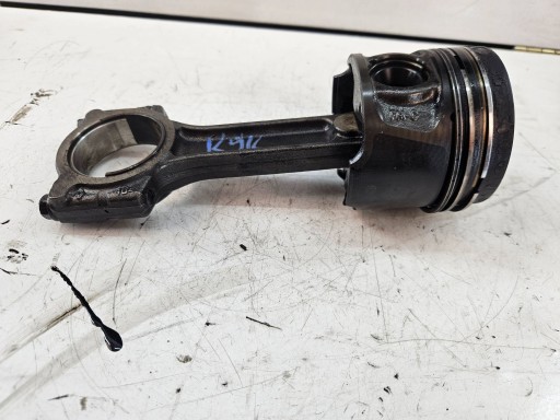 Nissan Juke and F15 1.5 DCi k9k21 piston with connecting rod