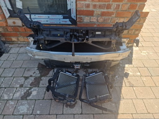 8V0RS3 - СНЯТИЕ ПЕРЕДНЕГО РЕМНЯ РАДИАТОРА РАДИАТОРА AUDI 8V0 RS3 2.5 TFSI