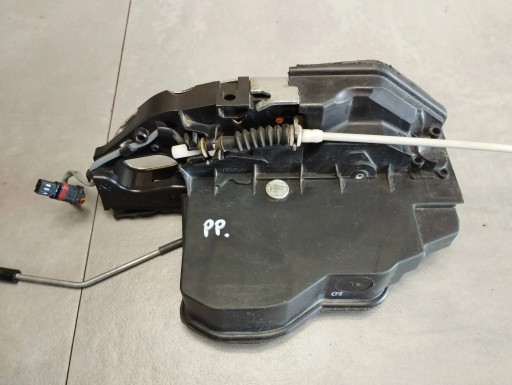 BMW X6 E71 lock right front 7315022