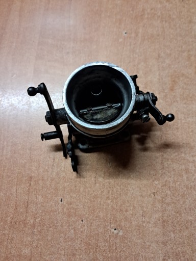 Valvola a farfalla MERCEDES W110 W115 2,0D 6150710406