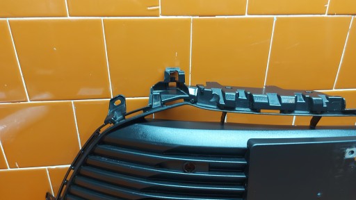 grid grille of a bumper front TOYOTA COROLLA E21 19- sedan PDC
