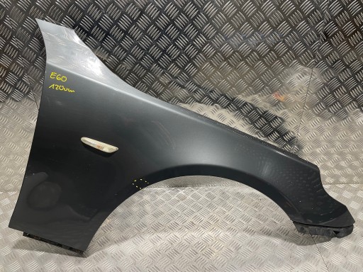 BMW E60 E60 E61 A36 Titangrau Правий крило