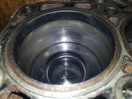 VW SEAT SKODA AUDI 1.6TDI 1.6 TDI CAY BLOK DOL of the engine pistons crank