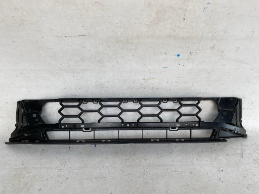AUDI A4 B9 LIFT S-LINE 19- grid central of a bumper front 8W0807683F