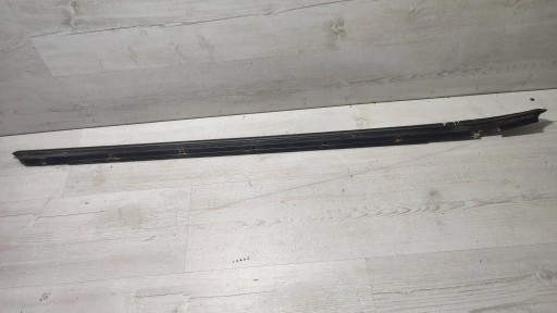Audi TT 8J 13r 2.0tdi front side right moulding zgarniejaca
