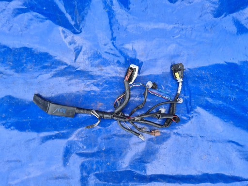 Toyota rav4 03-05 узкая установка лампового куба