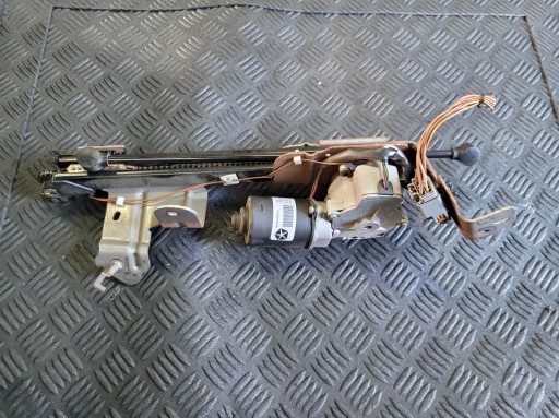 Mécanisme pour l’ouverture Arrière du capot 04894596AA CHRYSLER GRAND VOYAGER V LIFT