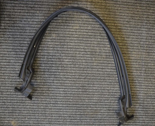 71615627BB - Прокладка під раму Jeep Wrangler JL