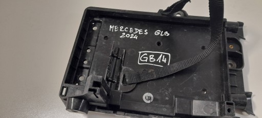 Mercedes-Benz GLB X247 držák akumulátoru A1776204201 (GB14)