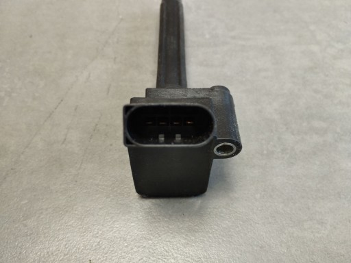 Audi A4 B9 2017 2.0 tfsi coil ignition 06L905110E