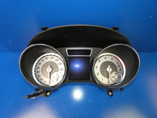 MERCEDES CLA W117 dials dials