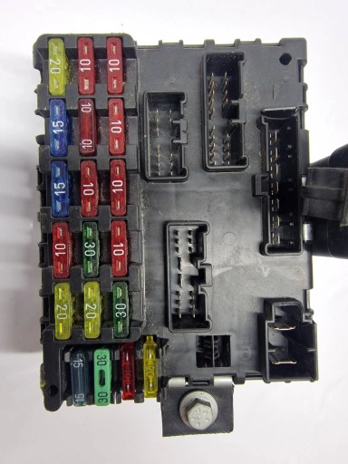 Fiat Punto (176) 1994 Boîte à fusibles 7755601 C110