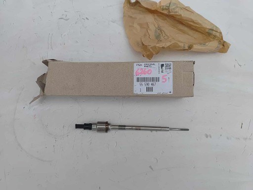55590467 - Opel insignia a zafira astra 2.0 cdti свеча накаливания a20dth новая oe 6260