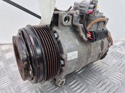 Mercedes E220 CDI C207 W207 compressor of the air conditioning A0008302600
