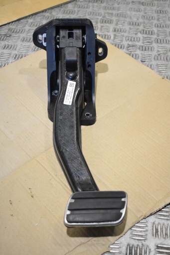 IDEALNY PEDAL freno PORSCHE PANAMERA 971 1