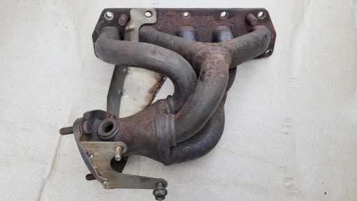 066253017 - PASSAT B5 2.3 V5 20V Випускний колектор 066253017n