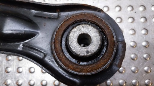 arm left front A6383300010 MERCEDES VITO W638 96-03