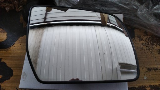 FORD Ranger V 2011-2022 - правий патрон