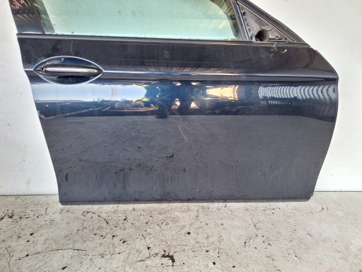 BMW 5 F10 F11 10-17 door right front A89/5