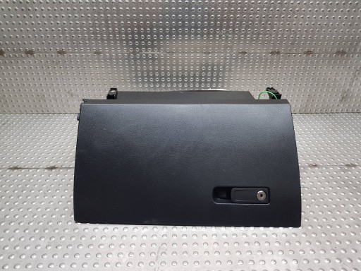 Handschuhfach des Beifahrers A1776800905 MERCEDES W177