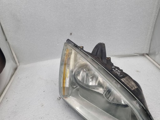 Reflektor light right front Ford Focus II 2004-2008 R 4M5113W029AD Europa