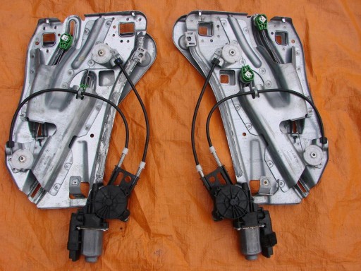 МЕХАНИЗМ ЗАДНЕГО ЛЕВОГО ПОДЪЕМА MEGANE II 2 CABRIO CC SAW