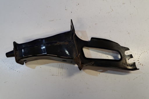 Правое переднее крепление салазок volvo s60 ii 31329800 2,0 л бензин 180 квт