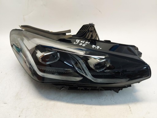 BMW U06 220d light right front RHD UK 5a42252