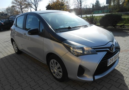 Toyota Yaris III Hatchback 5d Facelifting 1.0 VVT-i 69KM 2014