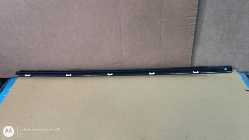 HYUNDAI KONA and LIFT moulding windows door PRZEDNICH right side 2022R