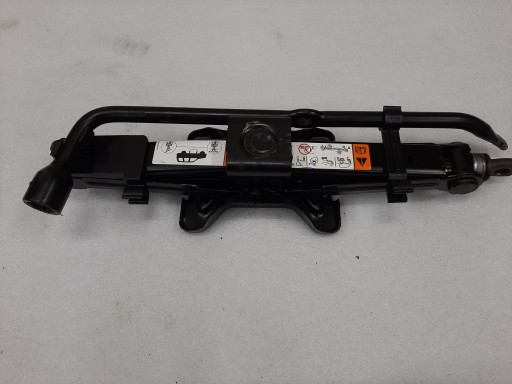 ДОМКРАТ FORD ESCAPE 8L8A-17A078-AB