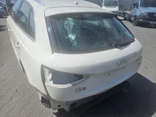 AUDI Q3 8U hinten heckklappe kofferraumdeckel Kofferraum komplett Farbe LY9K