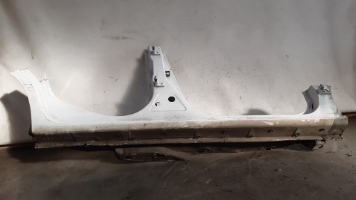 práh levý bok 5d 2015r Opel Corsa E