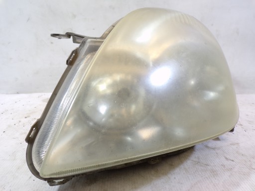 light front front left TOYOTA COROLLA VERSO 1 and
